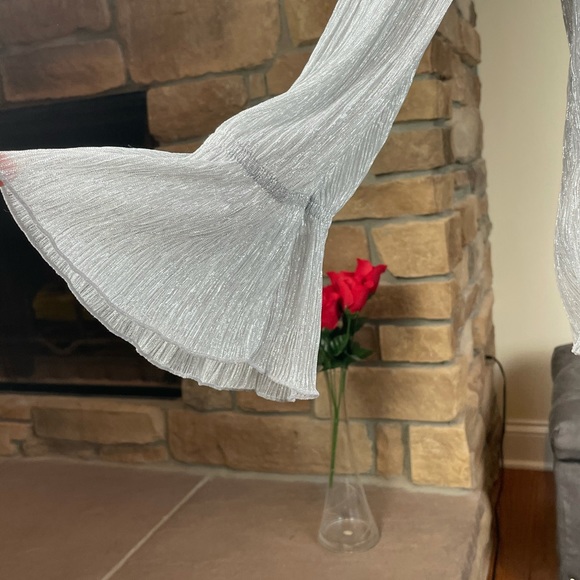 ALFANI ~ Metallic Ruffle-Neck Top ~ Silver ~ NWT! - Picture 4 of 8